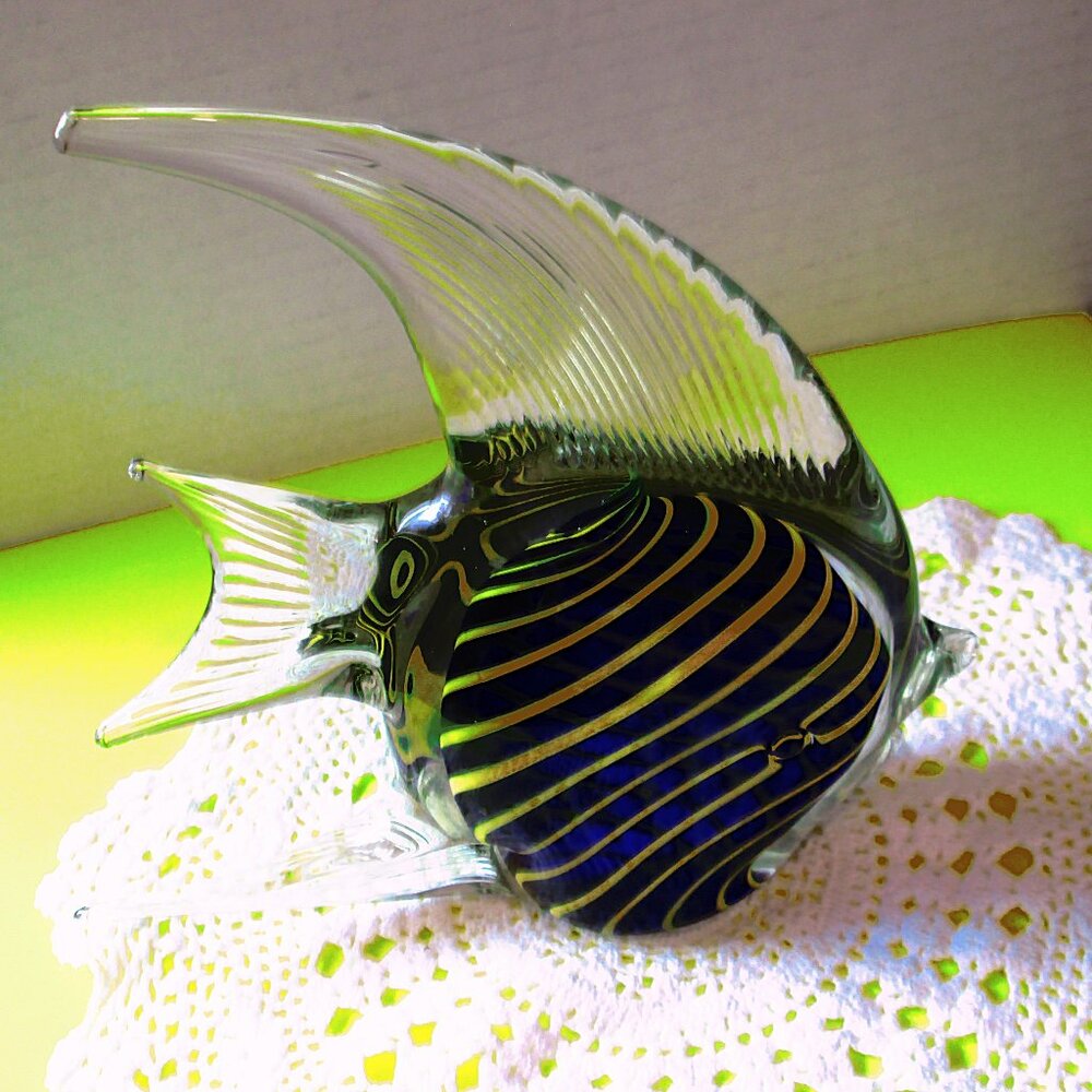 Lg Murano Vtg Angelfish Paperweight Handblown Murano Art Blass Blue w/Yellow Str